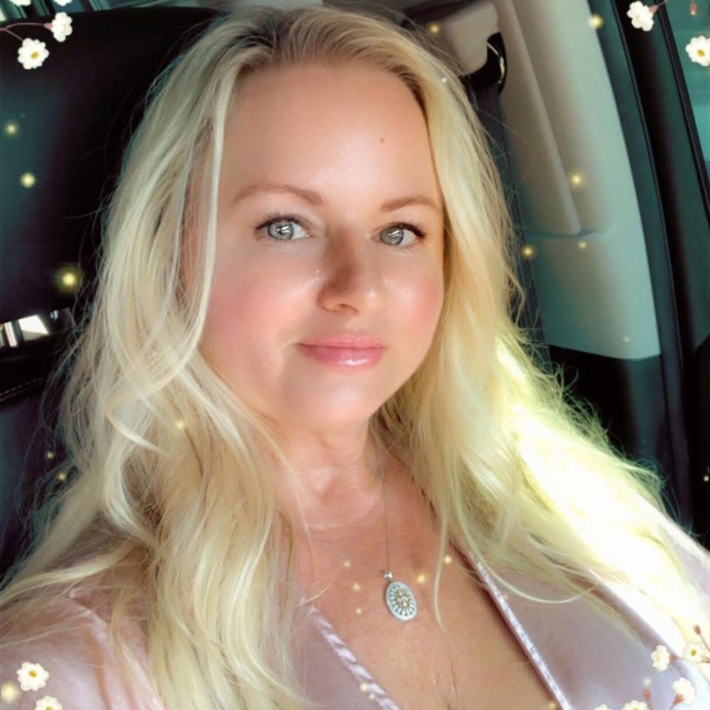 Meet your Posher, Michele